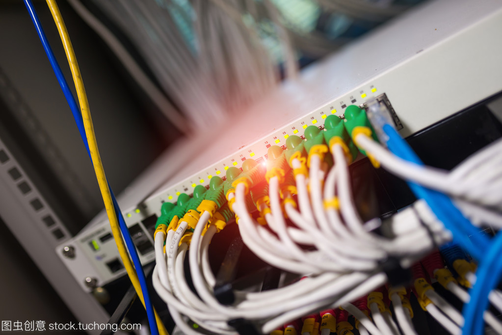 核心交換機(jī)技術(shù)在現(xiàn)代網(wǎng)絡(luò)空間中的關(guān)鍵作用